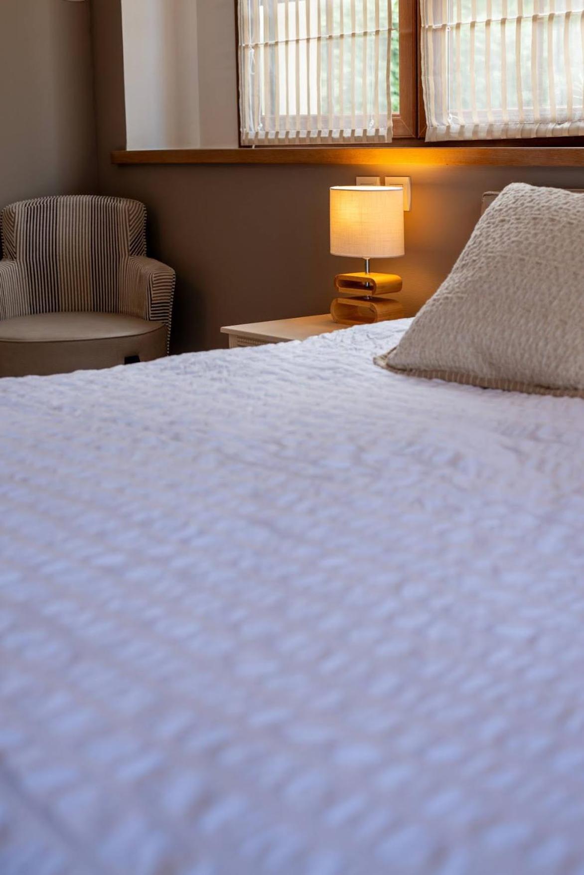 Sechex Nous Hotell Margencel Exteriör bild